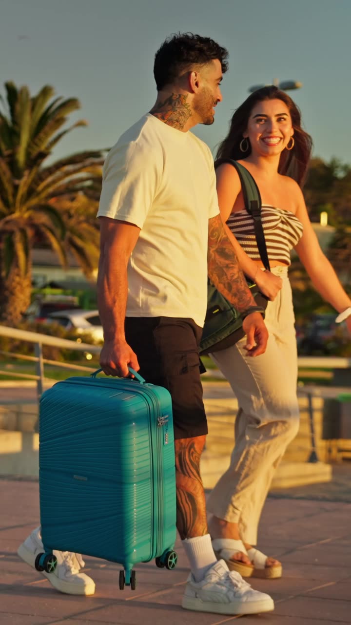 Maleta Argenta turquesa de American Tourister, formato 9:16